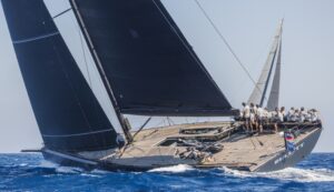 Andrea Recordati in regata, al timone di Bullitt