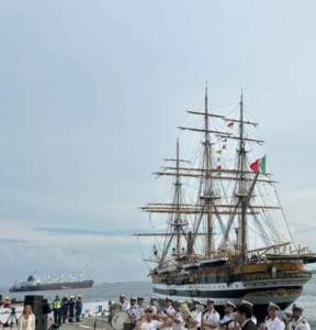 Amerigo Vespucci ship