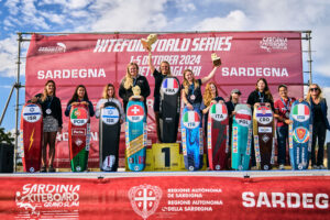 Kampman at the centre of the women's podium