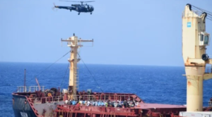 La Guardia Costiera Indiana cattura i pirati dopo aver preso in ostaggio la nave Ruen